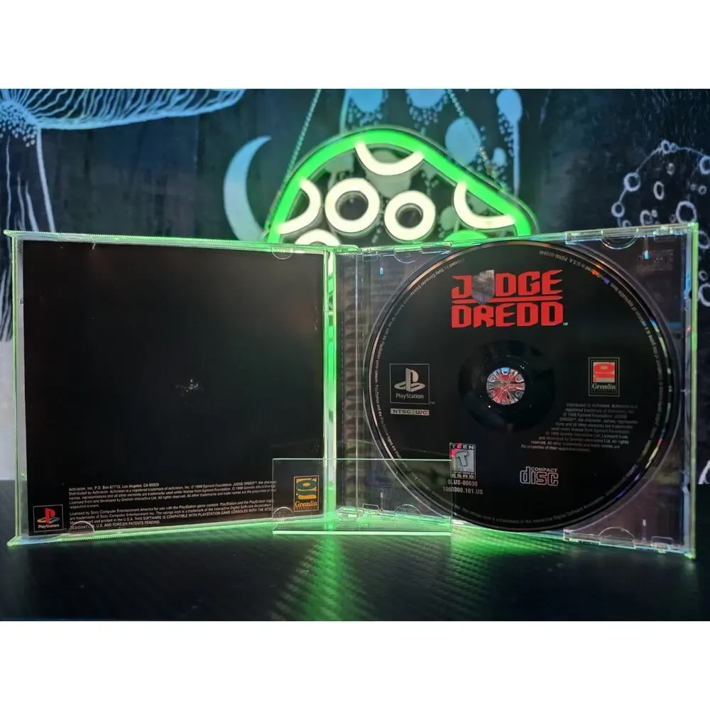 Sony PlayStation 1 Activision Judge Dredd 1998